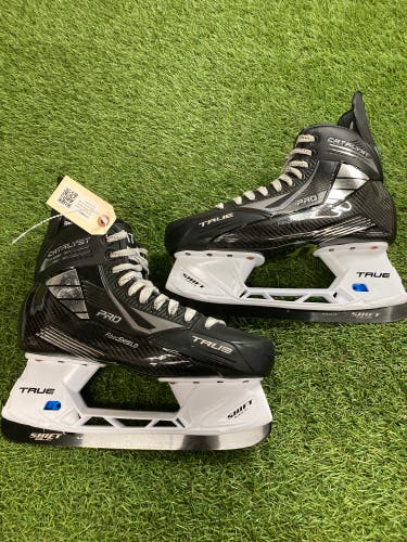 Senior True Catalyst Pro Hockey Skates Wide Width Pro Stock 10 (Used)