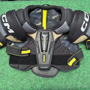 CCM AS580 Shoulder Pads (Used) | Senior Medium