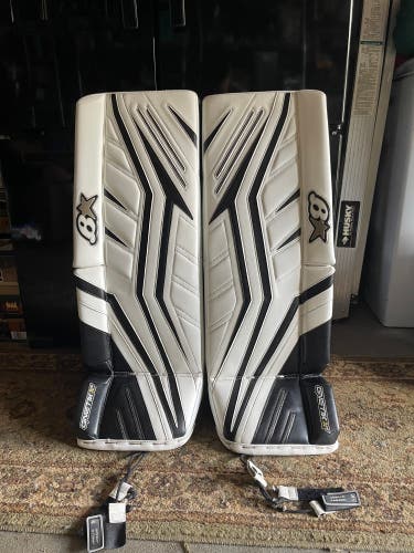 32" Brian's GNETik X5 Goalie Leg Pads (Used)