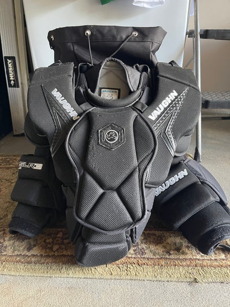 XL Vaughn SLR3 Goalie Chest Protector (Used)