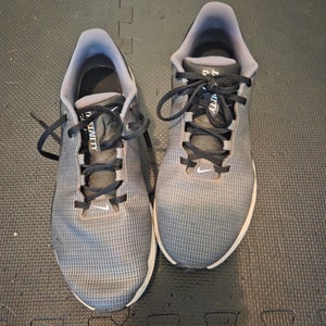 Men's Size M 11.0 (W 12.0) Nike Golf Shoes (Used)