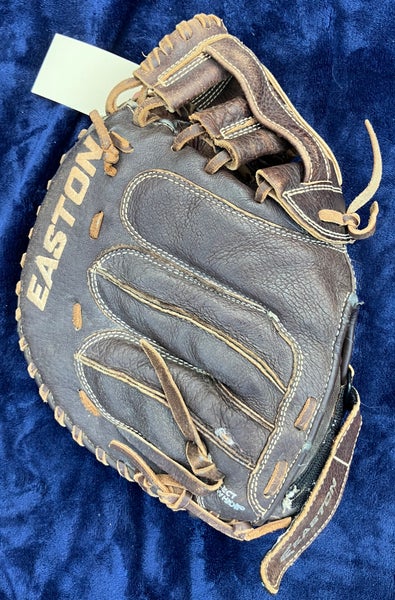 Brown Easton Prowess RH Catcher's Softball Glove 34" (Used)
