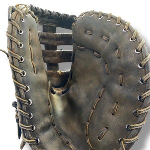 Used Wilson A2800 BB/SB First Base RH Throw Black 13" 11375-S000365299