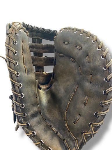 Used Wilson A2800 BB/SB First Base RH Throw Black 13" 11375-S000365299