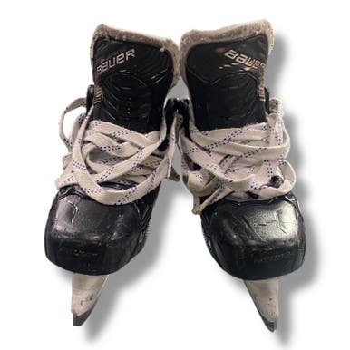 Used Bauer SHADOW Intermediate Hockey Skate Intermediate 4.0 11375-S000365296