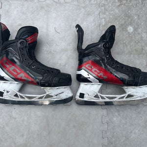 2023 CCM JetSpeed FT6 Hockey Skates Regular Width 8 (Used)
