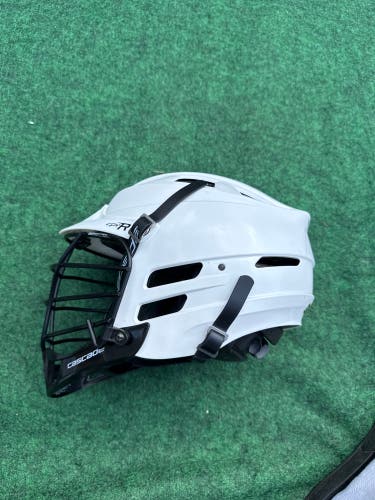 White Youth Cascade CPV-R Helmet (Used) | S/M