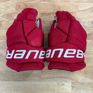 Detroit Red Wings Motte Game Worn Bauer Vapor Hyperlite Gloves 13" Pro Stock (Used)
