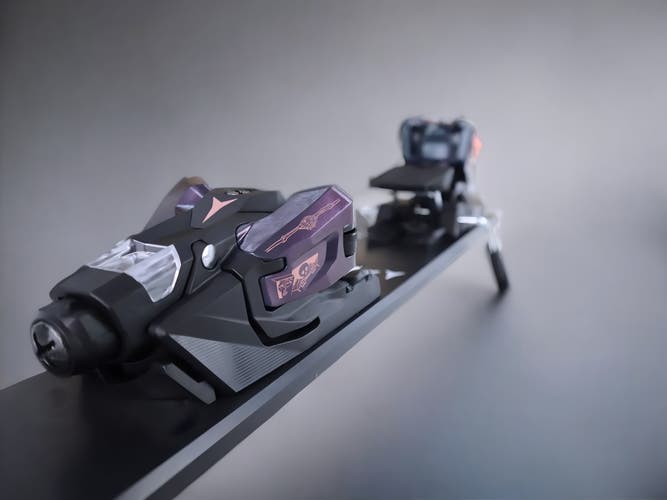 Atomic N Strive 14 GW D115 Bindings (Bent Chetler/Multicolor)
