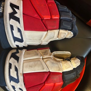CCM Gloves 14"