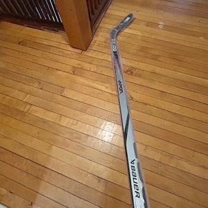 Senior Bauer Vapor Team Right Handed Hockey Stick P28 (New)