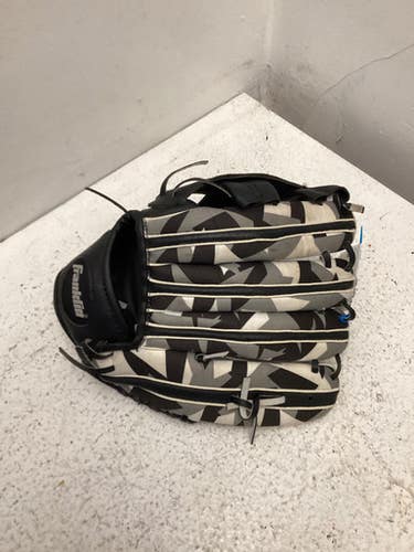Used Franklin 22849L-9.5 BB/SB Glove T-ball Black And White 9 1/2" 11443-S000197315