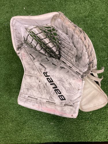 White Intermediate Bauer M5 Pro Goalie Gloves & Blockers Regular (Used)