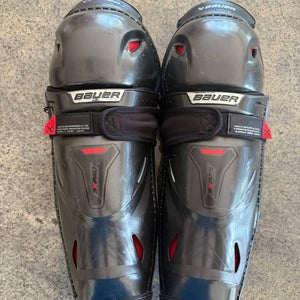 Intermediate Bauer Vapor 3X Pro 13" Shin Pads (Used)