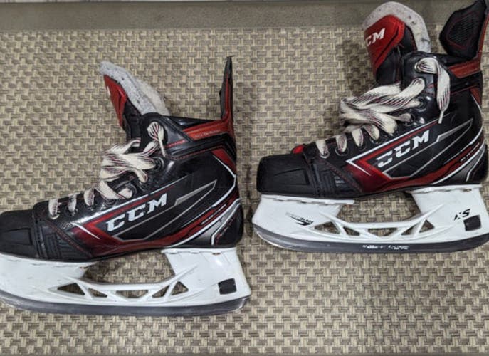 Junior Used CCM JetSpeed FT480 Control Upgrades Hockey Skates Regular Width Size 5