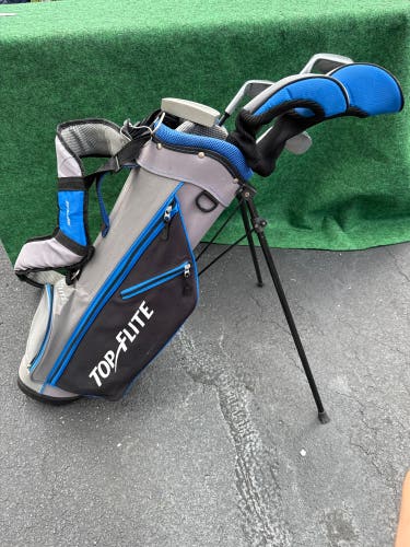 Top Flite Junior Golf Set RH (Used) | 6 Clubs + Bag