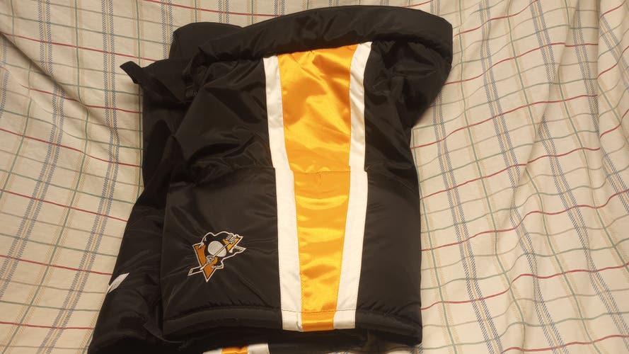 Men's Senior XL CCM HP70 Hockey Pants Lowers (Used)