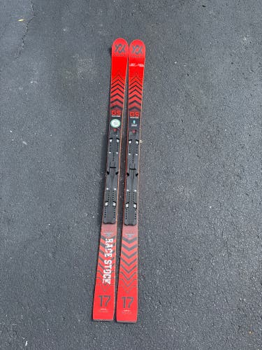 Volkl Racetiger GS 151 cm Racing Skis Without Bindings (Used)