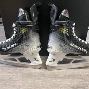 Bauer Vapor Hyperlite 2 Hockey Skates Narrow Width   6 (Used)
