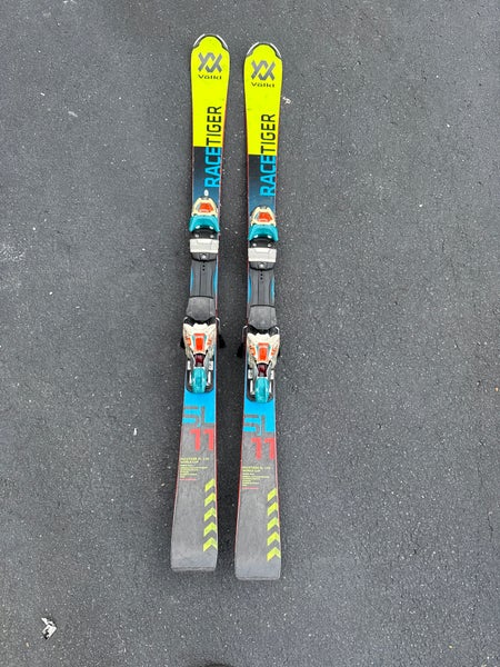 Volkl Racetiger SL 138 cm Racing Skis With Marker Race 10 Bindings (Used)