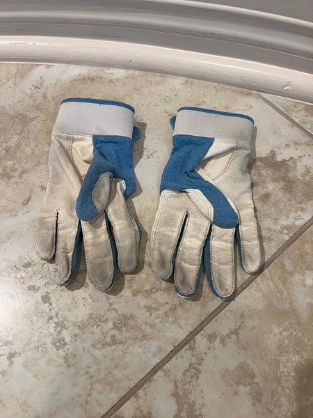 Adult Small Easton Batting Gloves (Used)