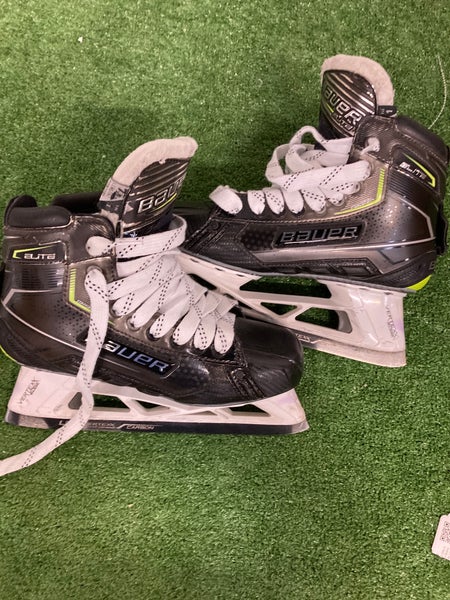 Senior Bauer Elite Hockey Goalie Skates Regular Width 7.5 (Used)