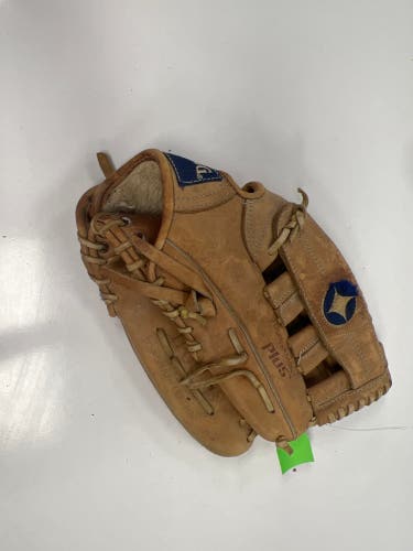 Spalding RH Baseball Glove 13" (Used)