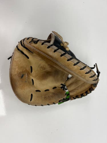 Wilson RH Baseball Glove 33.5" (Used)