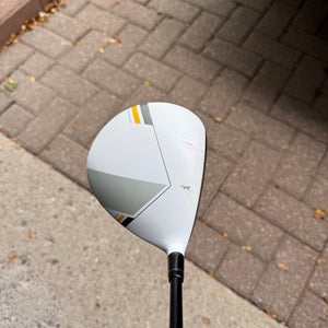 Men's TaylorMade RBZ Black Left Hand Driver Regular Flex 10.5 Loft (Used)
