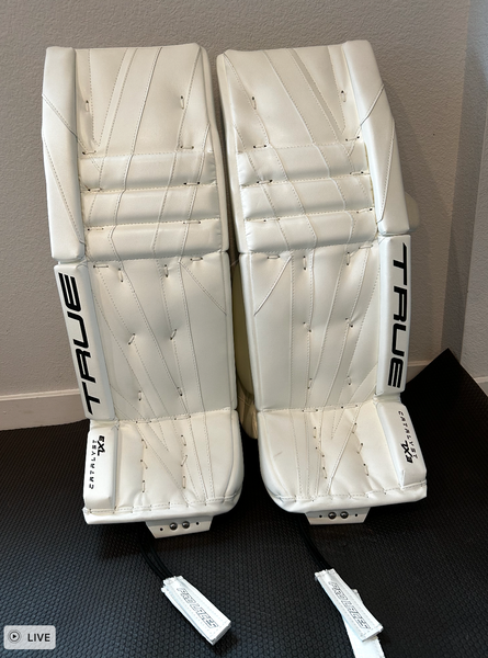 2025 31" True Catalyst 7X3 Goalie Leg Pads (New)