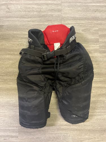 Junior Medium Bauer Vapor X3.0 Hockey Pants (Used)