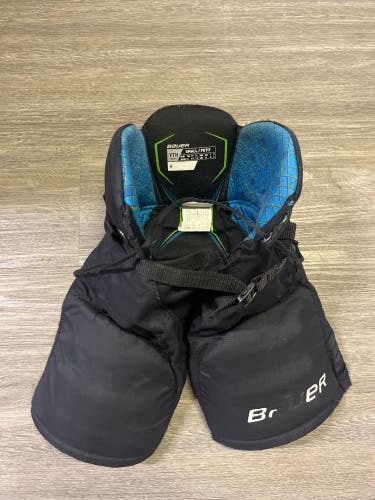 Youth Small Bauer Hockey Pants (Used)