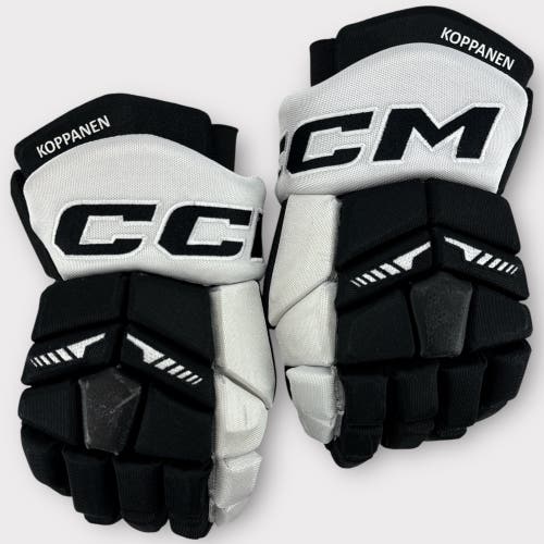 Pro Stock Used 14" CCM HGTKXP Tacks Wilkes-Barre/Scranton Pittsburgh Penguins Hockey Gloves
