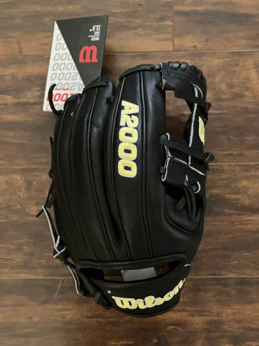 Wilson A2000 RH Baseball Glove 11.5" (New)