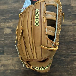 Wilson A2000 RH Baseball Glove 12.75" (New)
