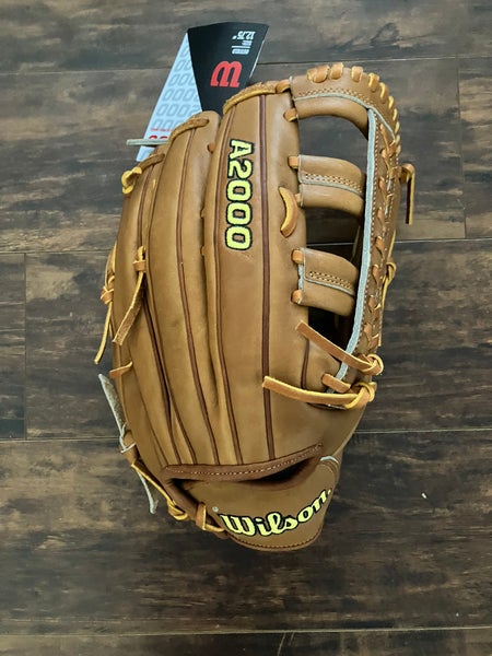 Wilson A2000 RH Baseball Glove 12.75" (New)