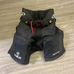 Youth Medium CCM Hockey Pants  (Used)
