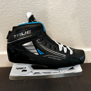 True Catalyst 5X4 Hockey Skates Regular Width 9 (New)