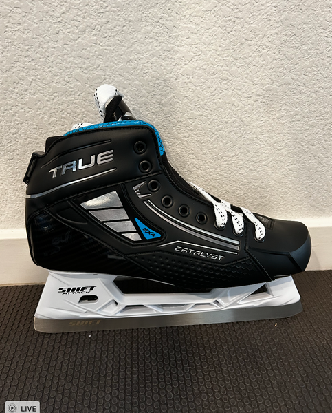 True Catalyst 5X4 Hockey Skates Regular Width 9 (New)