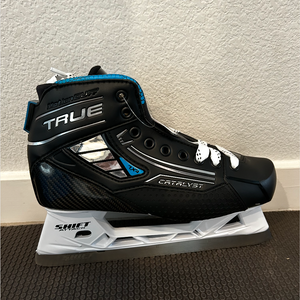 2025 True Catalyst 7X4 Hockey Skates Regular Width 7.5 (New)