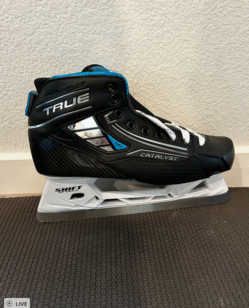 2025 True Pro Custom Hockey Skates Regular Width 10 (New)