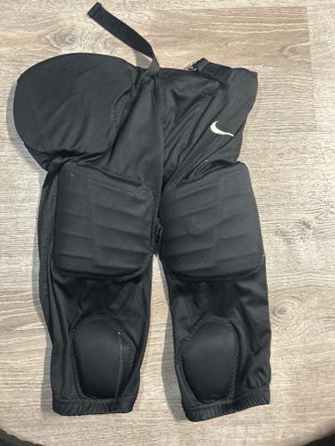 Black Men's Large Nike Team Defender Game Pants (Used)