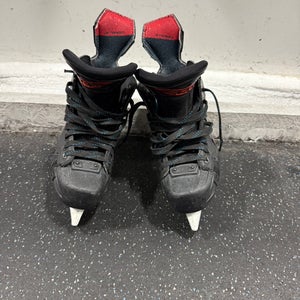 2023 CCM JetSpeed Vibe Hockey Skates Regular Width Size 3 (Used)
