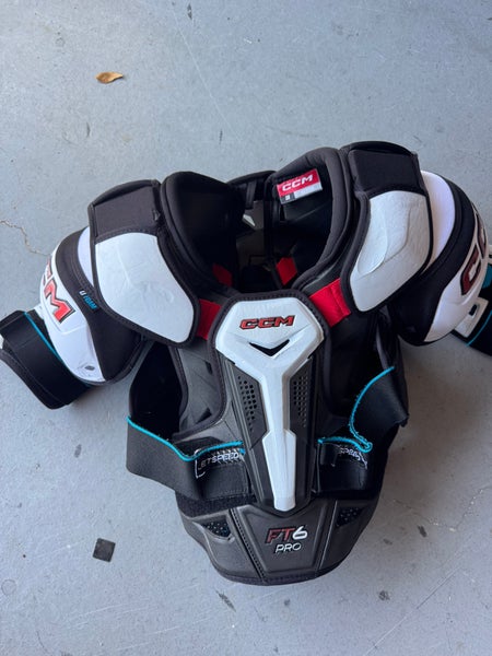 Men's Small / Medium Senior CCM Jetspeed FT6 Pro Shoulder Pads Pro Stock (Used)