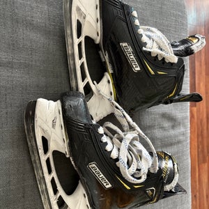 Bauer Supreme 2S Pro Hockey Skates Regular Width 6.5 (Used)