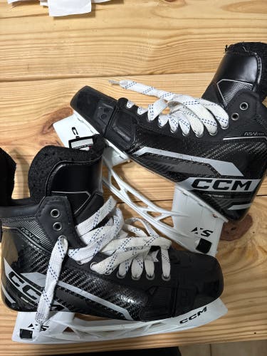 CCM AS-V Pro Hockey Skates Regular Width Pro Stock 11.5 (Used)