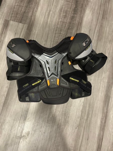 Large CCM Tacks Shoulder Pads (Used)