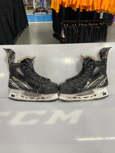 Used CCM Classic SE Size 5 Regular Width Skates