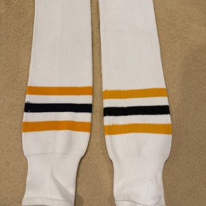 White Senior Medium K1 Socks (Used)
