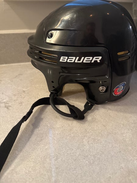 Large Bauer 4500 Helmet (Used)